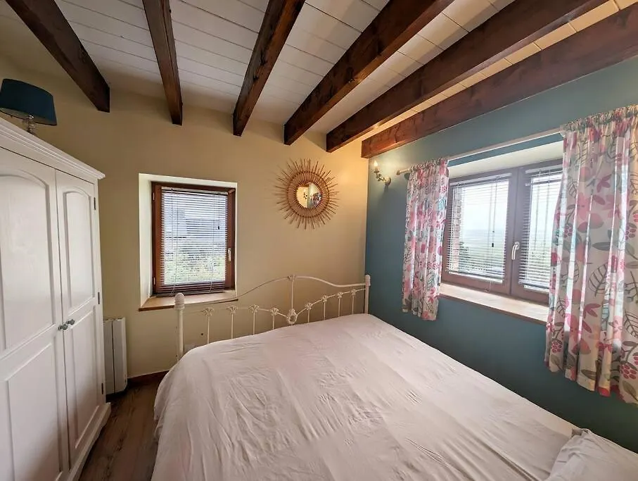 Nature Et Piscine Privee - Maison 5 Chambres 8 Personnes Saint-Dolay
